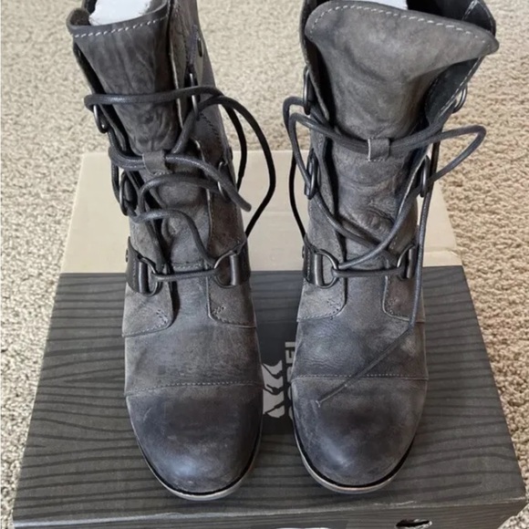 NIB Sorel Joan of Arctic Wedge Black Womens Sz 9 NEW W BOX main image 0